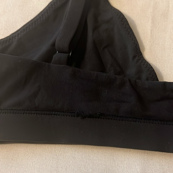 SKIMS FITS EVERYBODY TRIANGLE BRALETTE - Picture 4 of 5